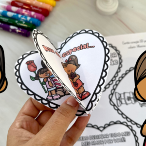 Cartão Livrinho Coração – Dia das Mães
